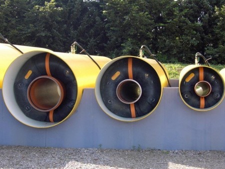 Пневматическое заглушающее перекрытие LAMPE тип 400-800, серия 2000 под обводную трубу 250 мм. Пневматическое заглушающее перекрытие LAMPE тип 400-800, серия 2000 под обводную трубу 250 мм.