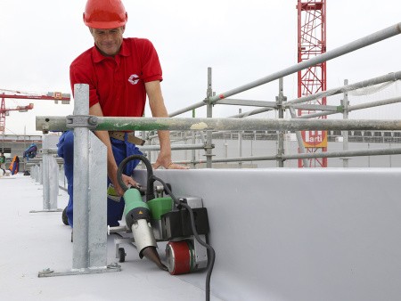 UNIROOF ST - конструкция автомата проверена в работе на строительных объектах